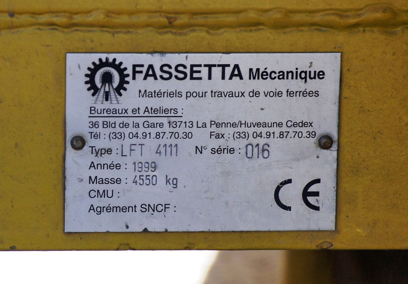 Fassetta LFT 4111 (2015-04-07 gare de Tergnier) (2).jpg