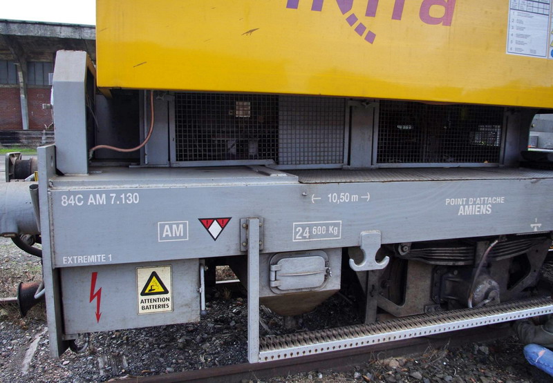 99 87 9 285 230-8 (2012-11-26 gare de St Quentin 02) DU 84 C AM 7.130 (17).jpg