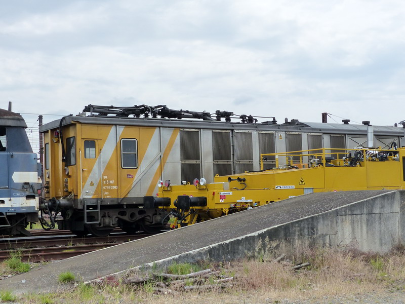 80 87 979 7 200-3 Uas W49 6 F SNCF (2015-06-13 Infrapôle LGV A à SPDC) 'Vulcain' (2).jpg