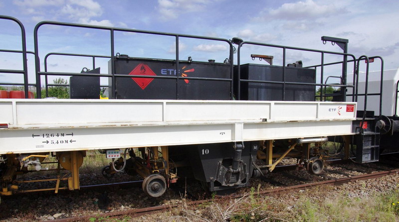 99 87 9 426 501-2 DGS 42 N (2016-09-02 gare de Chaulnes) ETF (7).jpg