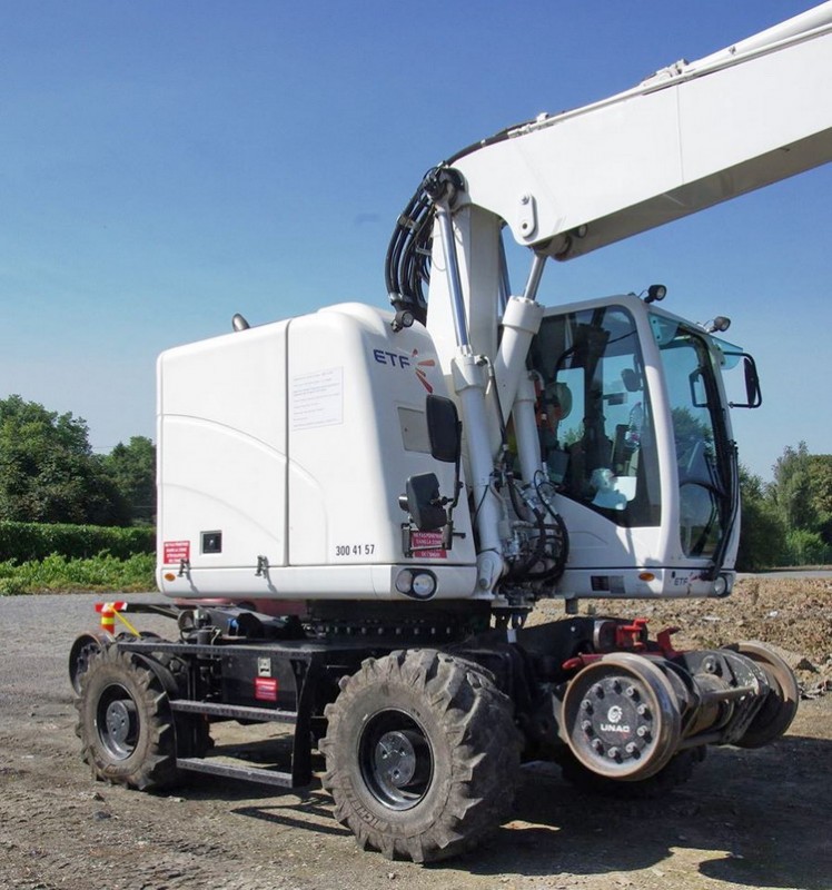 UNAC 22 TRR (2016-09-08 gare de Flavy-le-Martel) ETF (4).jpg