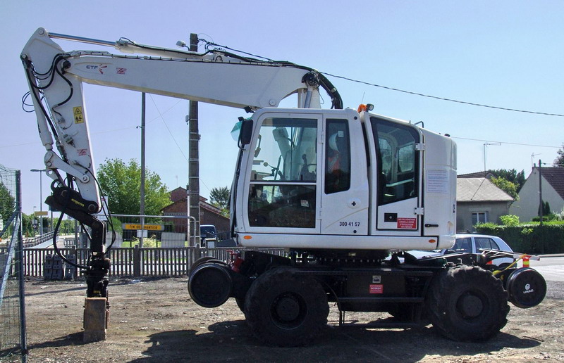 UNAC 22 TRR (2016-09-08 gare de Flavy-le-Martel) ETF (9).jpg