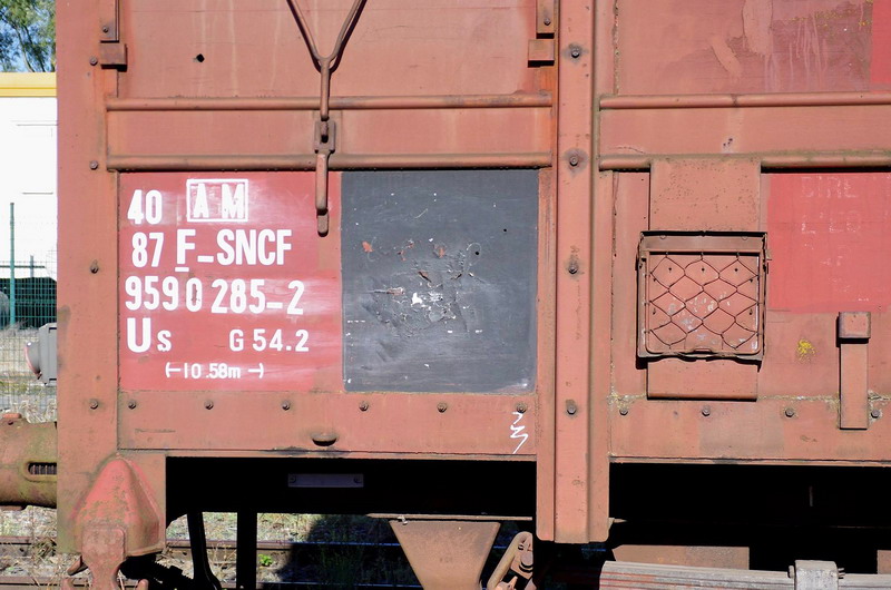 40 87 959 0 285-2 Us G54 2 F SNCF-AM (2016-09-27 Saint Quentin) (3).jpg