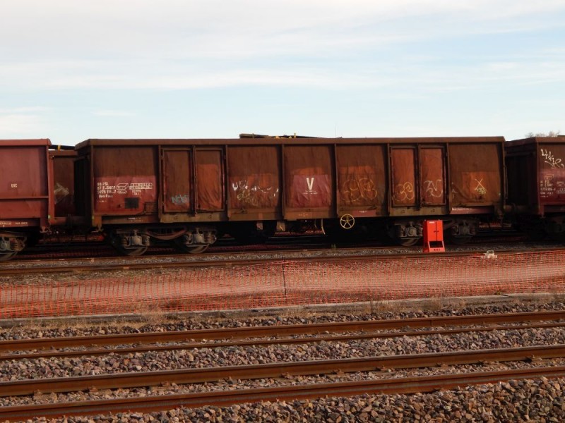 80 87 977 5 116 7 Uas  F28-2  PSL (2).JPG