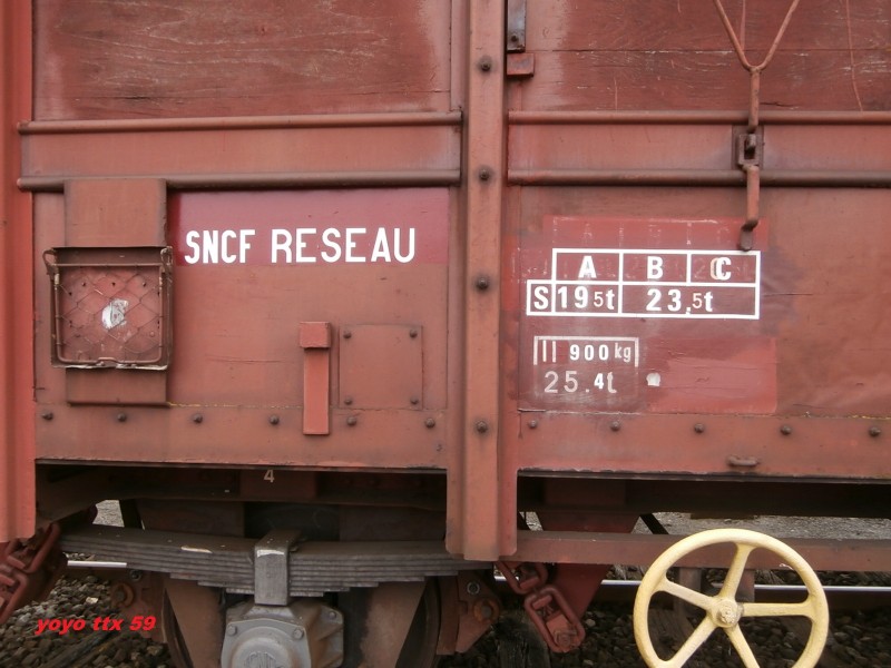 Us G54-2 40 87 959 0 113-6 F-SNCF R=5.JPG