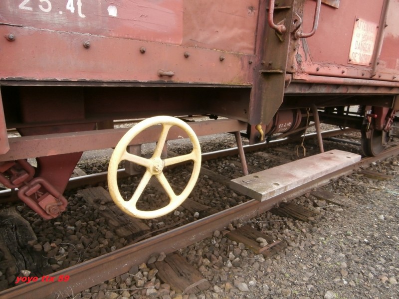 Us G54-2 40 87 959 0 113-6 F-SNCF R=7.JPG