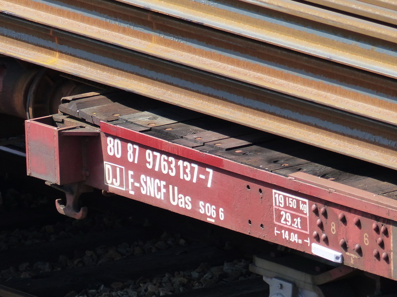 80 87 976 3 137-7 Uas S06 6 F SNCF-SNCF (2015-04-09 SPDC) (2).jpg