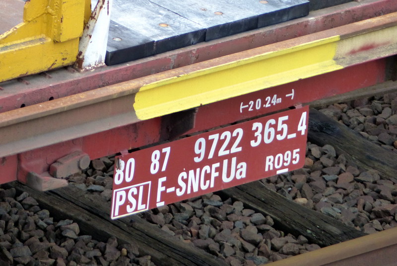 80 87 972 2 365-4 Ua R09 5 F SNCF-PSL (2014-12-21 SPDC) (2).jpg