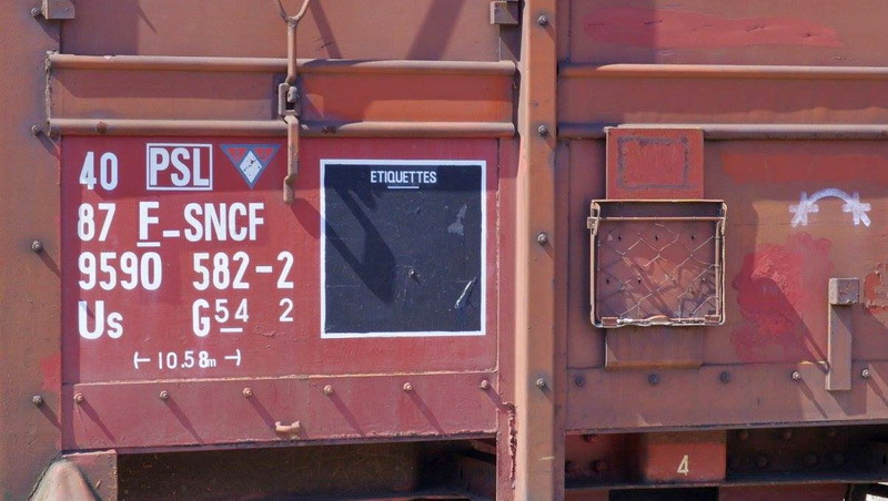 40 87 959 0 582-2 Us G54 2 F SNCF-PSL (2013-05-05 gare de Saint Quentin) (2).jpg