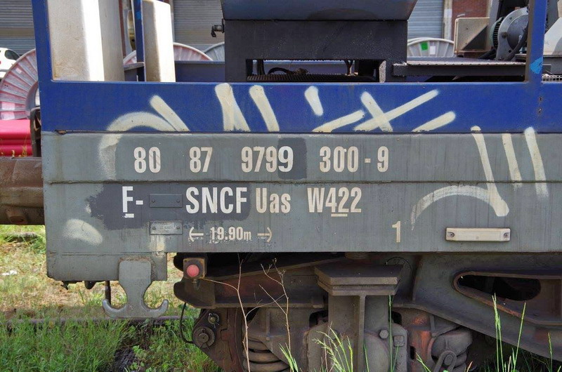 80 87 079 9 300-9 Uas W42 2 F-SNCF PF4 (2017-05-19 Saint Quentin) (17).jpg