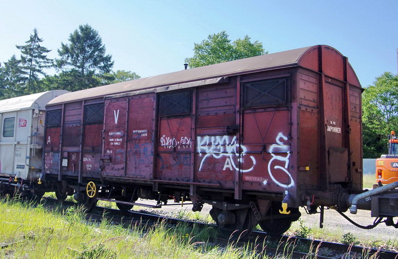 40 87 959 0 020-3 Us G54 2 SNCF-PE (2017-06-09 gare de Laon) (8).jpg