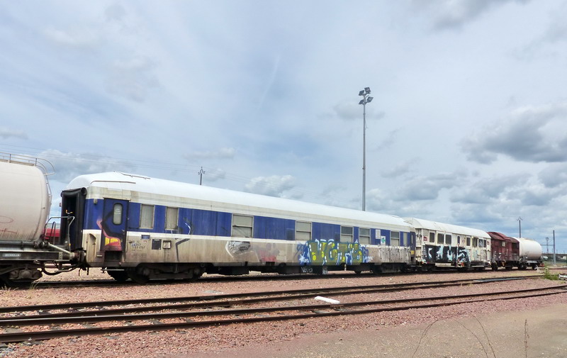 80 87 979 0 678-7 Uas H55 0 F SNCF-RO (2017-06-04 BIDON V à SPDC) TDGR 4 (2).jpg