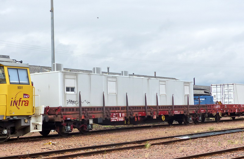 80 87 974 4 000-1 Uas R43 6 F-SNCFR (2017-07-02 BIDON V à SPDC) (2).jpg