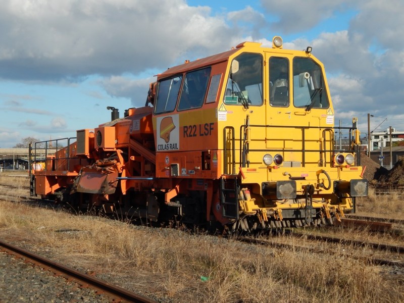 R22 LSF - 99 87 9 125 510 7 - COLAS RAIL (1) (Copier).JPG