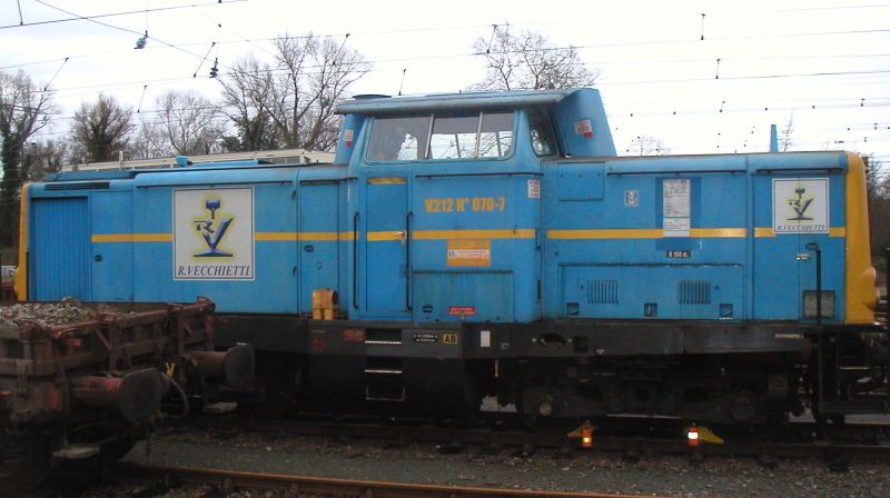 V212 - 99 87 9 182 604-8 - Vecchietti.JPG