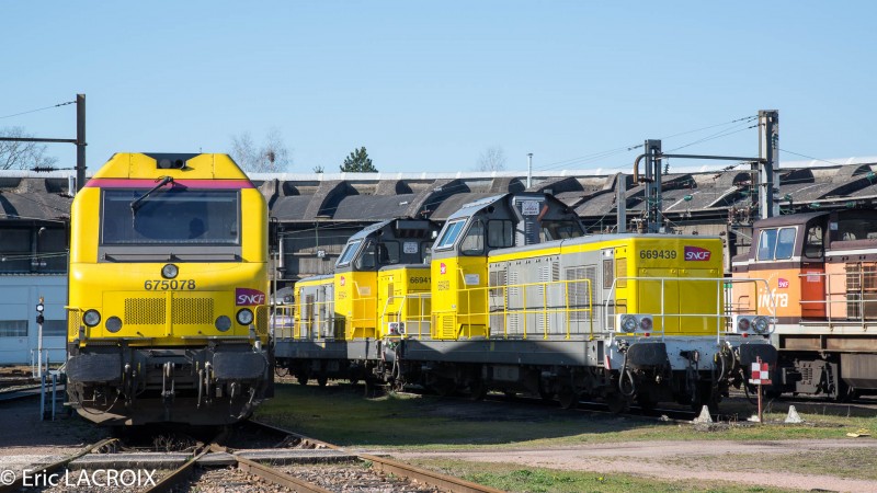 Train 2015 04 06 (30).jpg (380.62 Kio) Vu 19061 fois Train 2015 04 06 (30).jpg