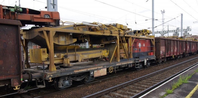 99 87 9 352 513-5 (2013-05'23 gare de Saint Quentin) TSO (4).jpg (136.76 Kio) Vu 8573 fois 99 87 9 352 513-5 (2013-05'23 gare de Saint Quentin) TSO (4).jpg