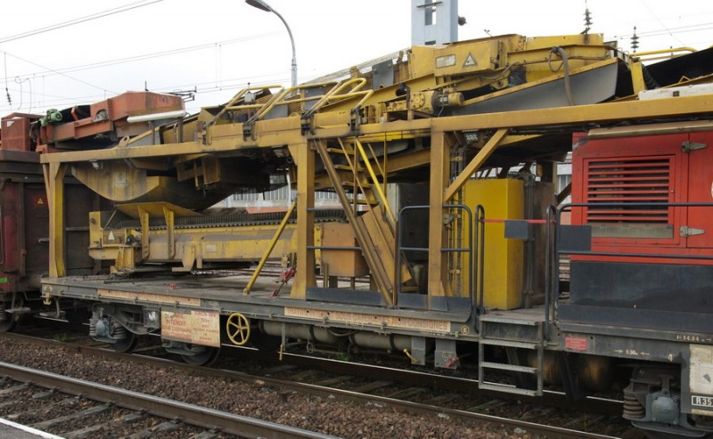 99 87 9 352 513-5 (2013-05'23 gare de Saint Quentin) TSO (3).jpg (171.75 Kio) Vu 6127 fois 99 87 9 352 513-5 (2013-05'23 gare de Saint Quentin) TSO (3).jpg