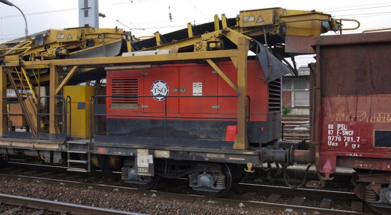 99 87 9 352 513-5 (2013-05'23 gare de Saint Quentin) TSO (2).jpg (147.88 Kio) Vu 8573 fois 99 87 9 352 513-5 (2013-05'23 gare de Saint Quentin) TSO (2).jpg