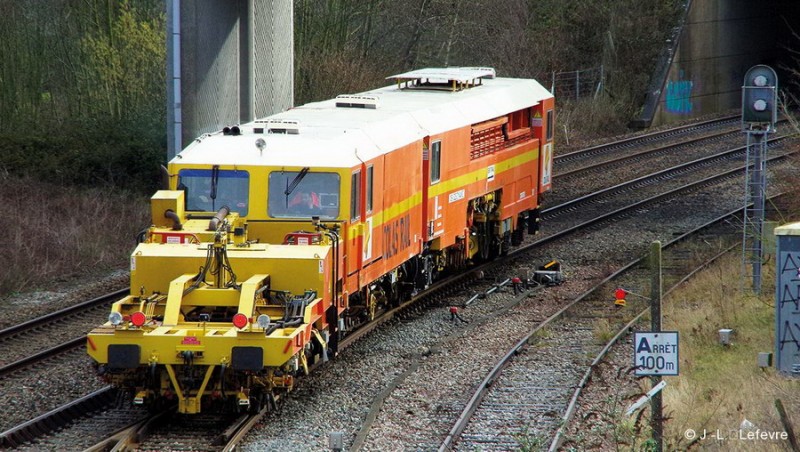 11-RVB-IMG5-Bourreuse-Colas-Rail-109-32S-Dynamic-Chaulnes.jpg (220.41 Kio) Vu 2235 fois 11-RVB-IMG5-Bourreuse-Colas-Rail-109-32S-Dynamic-Chaulnes.jpg