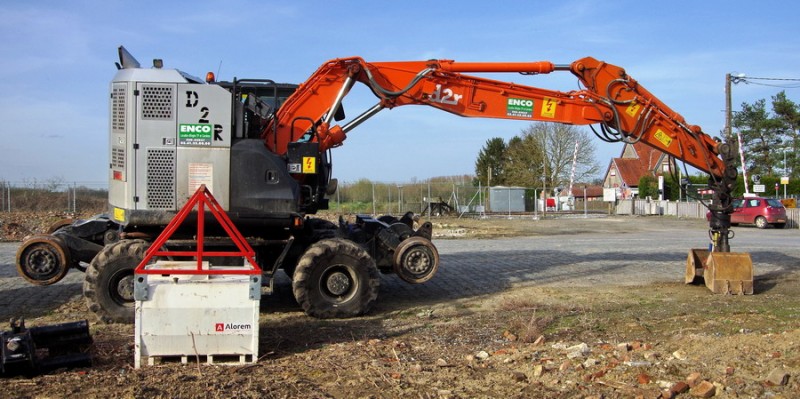 Hitachi D2R ZX170 PRR (2018-04-07 Flavy-le-Martel) (9).jpg